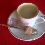 tasse à café armoriée, décor rose